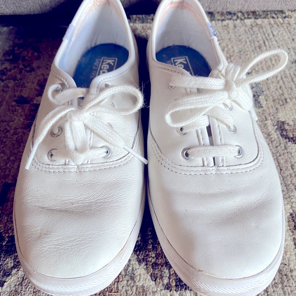 Women’s KEDS white leather sneakers size 6.5